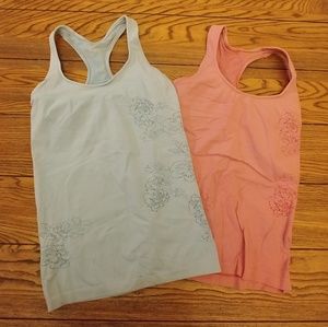 Set of 2 Workout Tank Tops